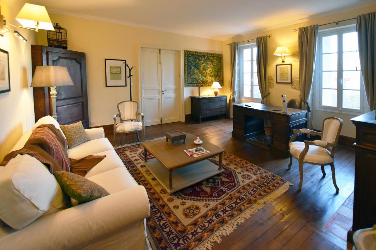 مبيت وإفطار Vianne Chateau De Laroche الغرفة الصورة