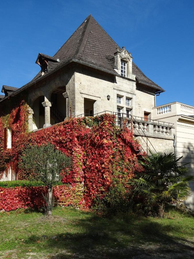 مبيت وإفطار Vianne Chateau De Laroche المظهر الخارجي الصورة